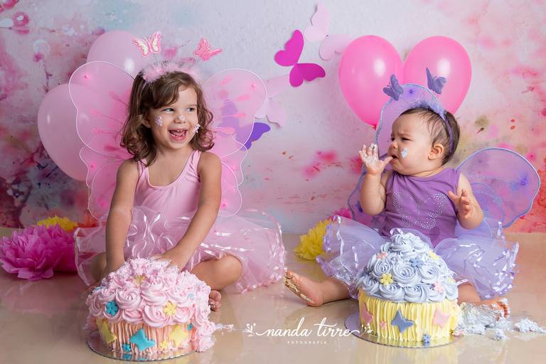 smash-the-cake-aniversario-bolo-bebê-criança-rio-de-janeiro-rj-nanda-tirre-fotografo-ensaio-foto-book-barra-da-tijuca-bebê-baby-filho-filha-estudio-fotografico-festa-1-aninho-ano-fotografia-fotografa-parabens-bolo-bagunça-acompanhamento-recreio-cenário