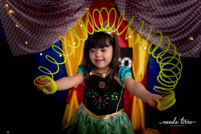 mini-sessao-tematica-ensaio-estudio-fotografico-rj-rio-de-janeiro-foto-book-infantil-bebes-fotografia-fotografo-fotografa-nanda-tirre-barra-da-tijuca-zona-sul-carnaval-pascoa-maes-festa-junina-natal-ano-novo-crianças-criancas-junino-pais-recreio