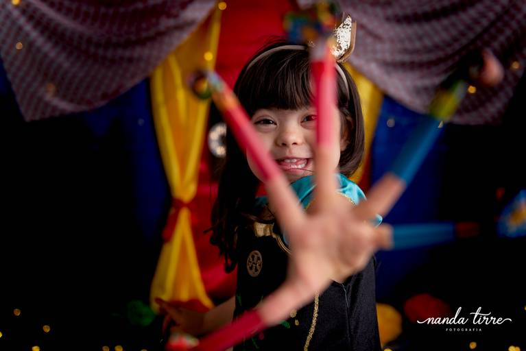 mini-sessao-tematica-ensaio-estudio-fotografico-rj-rio-de-janeiro-foto-book-infantil-bebes-fotografia-fotografo-fotografa-nanda-tirre-barra-da-tijuca-zona-sul-carnaval-pascoa-maes-festa-junina-natal-ano-novo-crianças-criancas-junino-pais-recreio