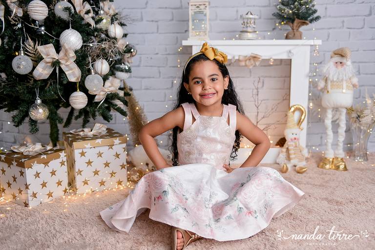 mini-sessao-tematica-ensaio-estudio-fotografico-rj-rio-de-janeiro-foto-book-infantil-bebes-fotografia-fotografo-fotografa-nanda-tirre-barra-da-tijuca-carnaval-pascoa-mães-festa-junina-natal-ano-novo-crianças-criancas-junino-pais-teresópolis-especial-mãe