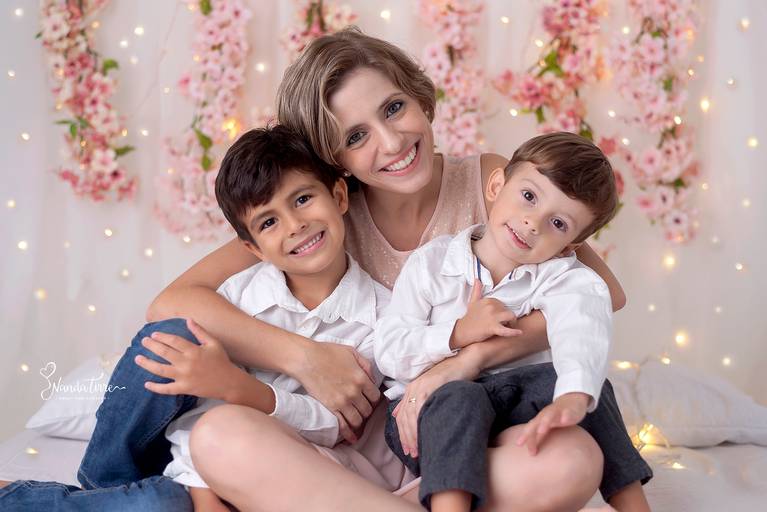 mini-sessao-tematica-ensaio-estudio-fotografico-rj-rio-de-janeiro-foto-book-infantil-bebes-fotografia-fotografo-fotografa-nanda-tirre-barra-da-tijuca-zona-sul-carnaval-pascoa-maes-festa-junina-natal-ano-novo-crianças-criancas-junino-pais-recreio