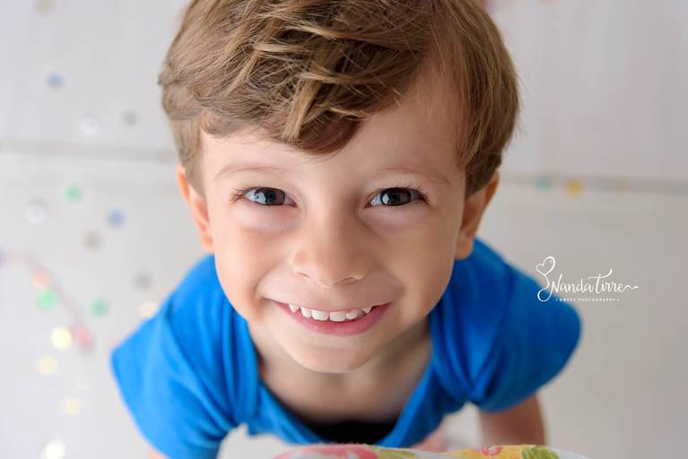 mini-sessao-tematica-ensaio-estudio-fotografico-rj-rio-de-janeiro-foto-book-infantil-bebes-fotografia-fotografo-fotografa-nanda-tirre-barra-da-tijuca-zona-sul-carnaval-pascoa-maes-festa-junina-natal-ano-novo-crianças-criancas-junino-pais-recreio