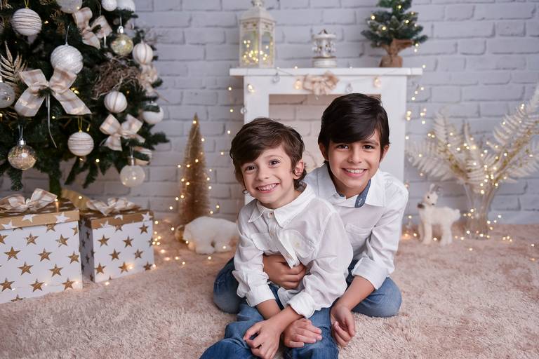 mini-sessao-tematica-ensaio-estudio-fotografico-rj-rio-de-janeiro-foto-book-infantil-bebes-fotografia-fotografo-fotografa-nanda-tirre-barra-da-tijuca-carnaval-pascoa-mães-festa-junina-natal-ano-novo-crianças-criancas-junino-pais-teresópolis-especial-mãe