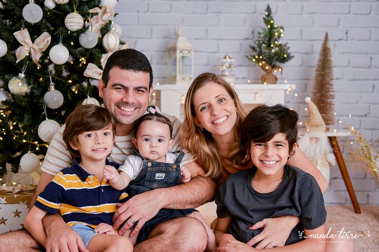 mini-sessao-tematica-ensaio-estudio-fotografico-rj-rio-de-janeiro-foto-book-infantil-bebes-fotografia-fotografo-fotografa-nanda-tirre-barra-da-tijuca-carnaval-pascoa-mães-festa-junina-natal-ano-novo-crianças-criancas-junino-pais-teresópolis-especial-mãe