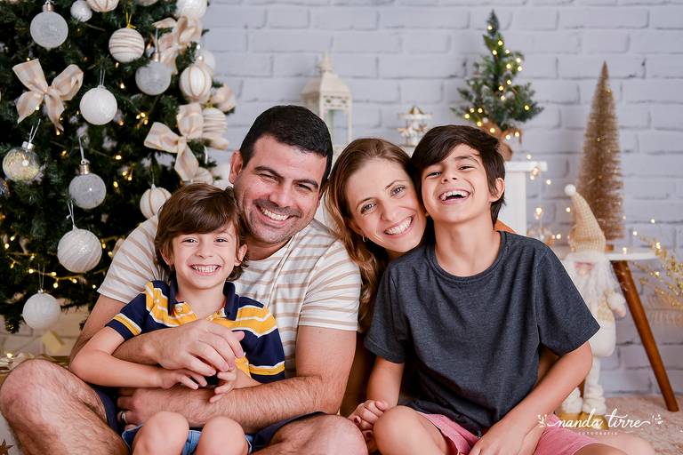 mini-sessao-tematica-ensaio-estudio-fotografico-rj-rio-de-janeiro-foto-book-infantil-bebes-fotografia-fotografo-fotografa-nanda-tirre-barra-da-tijuca-carnaval-pascoa-mães-festa-junina-natal-ano-novo-crianças-criancas-junino-pais-teresópolis-especial-mãe