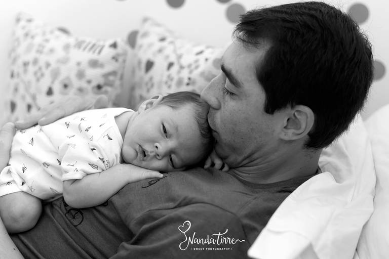 ensaio-fotografico-bebê-lifestyle-criança-rio-de-janeiro-rj-fotografia-fotografo-nanda-tirre-recem-nascido-amamentacao-pai-mae-maternidade-gravida-gestante-filho-filha-barra-da-tijuca-zona-sul-familia-recreio-peninsula-perinatal-parto-nascimento-mês-baby