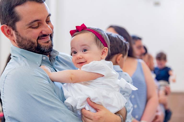 batizado-igreja-católica-rj-rio de janeiro-teresópolis-fotos-foto-fotografia-fotógrafo-batismo-missa-padre-book-matriz-catolicismo-fotógrafa-bebê-criança-mãe-maternidade-padrinho-madrinha
