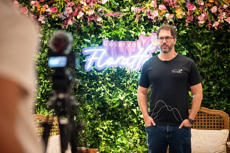 Fotografia corporativa com foco em eventos empresariais e fotos de perfil profissional. Fotógrafo profissional para empresas, marketing digital, imagem corporativa e posicionamento de marca.