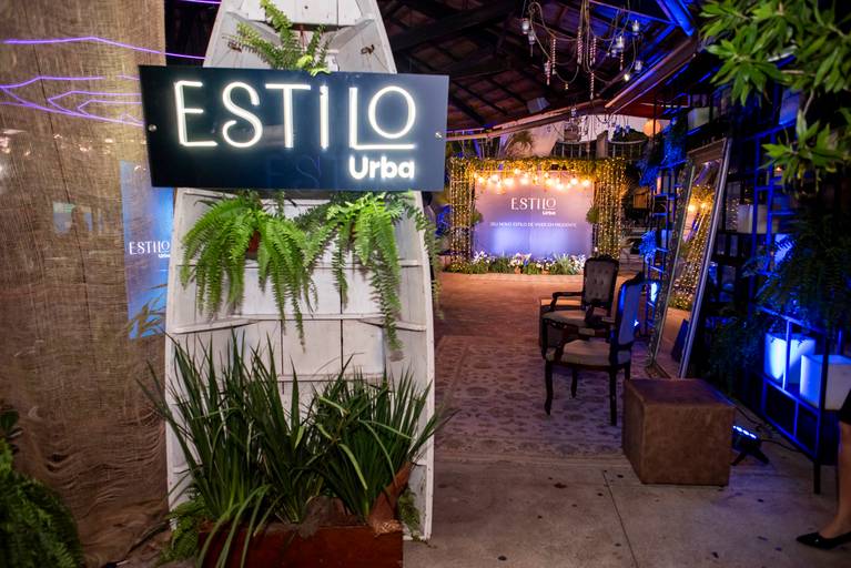 Cobertura fotográfica de eventos corporativos e fotografia empresarial. Retrato profissional e fotos para LinkedIn, currículo, site profissional e redes sociais corporativas.