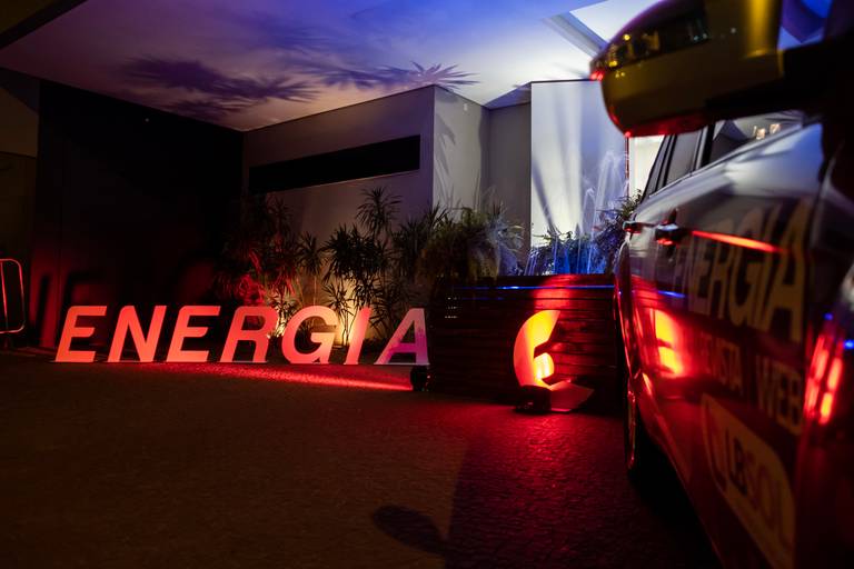 Cobertura fotográfica de eventos corporativos e fotografia empresarial. Retrato profissional e fotos para LinkedIn, currículo, site profissional e redes sociais corporativas.