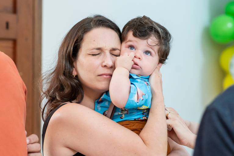 Fotografia infantil em Jaú, SP, com registros espontâneos e naturais de crianças, valorizando a alegria, a personalidade e os momentos únicos da infância. Amendoeira Fotografia.