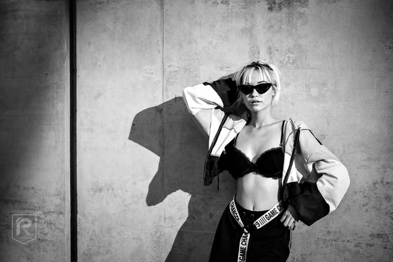 ENSAIO FEMININO EXTERNO CASUAL - Larissa - Belvedere BH MG por Fotografo Ronei Silva Fotografia