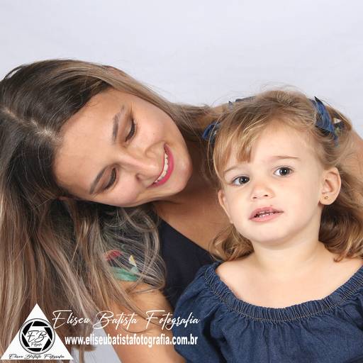 Filha e mamãe - foto dias das mães - Eliseu Batista Fotografia