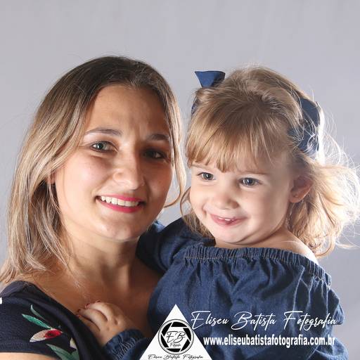 Filha e mamãe - foto dias das mães - Eliseu Batista Fotografia
