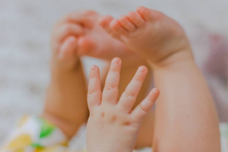 pezinho de bebe arthur fotografo caiaponia
ensaio na fazenda 
ensaio familia
ensaio de bebe
caiaponia
fotografo caiaponia
roupas para bebe
look para ensaio 
roupas de criança 
fotografo goiania
fazenda em caiponia