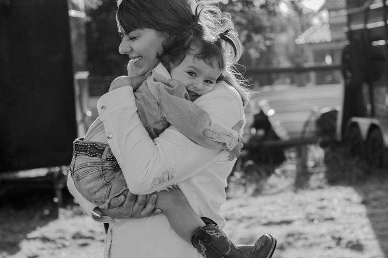 ensaio mae e filho 
ensaio mae e filha
ensaio familia
caiaponia 
fotografo em caiaponia
ensaio na fazenda
fotografo goiania
ensaio com cavalos