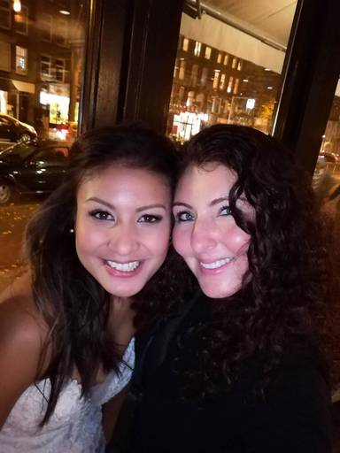 At Parallel Amsterdam with Shinta before finishing her wedding coverage in Amsterdam. We luckily remembered the selfie before going. 