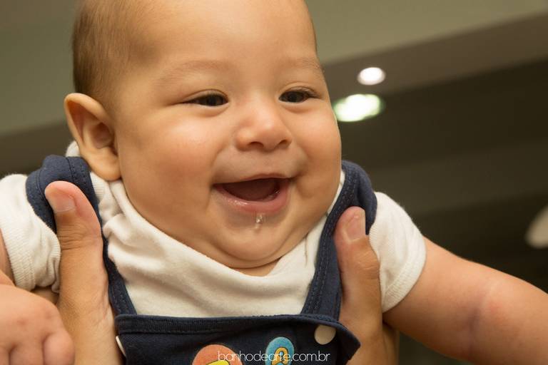 Fotografia de bebês e crianças - Banho de Arte