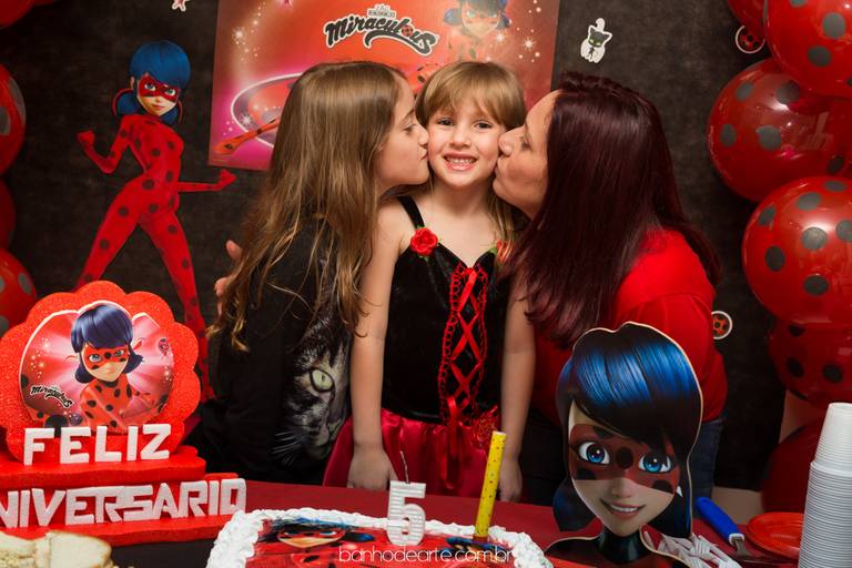 Fotografia de Aniversário Infantil - Banho de Arte