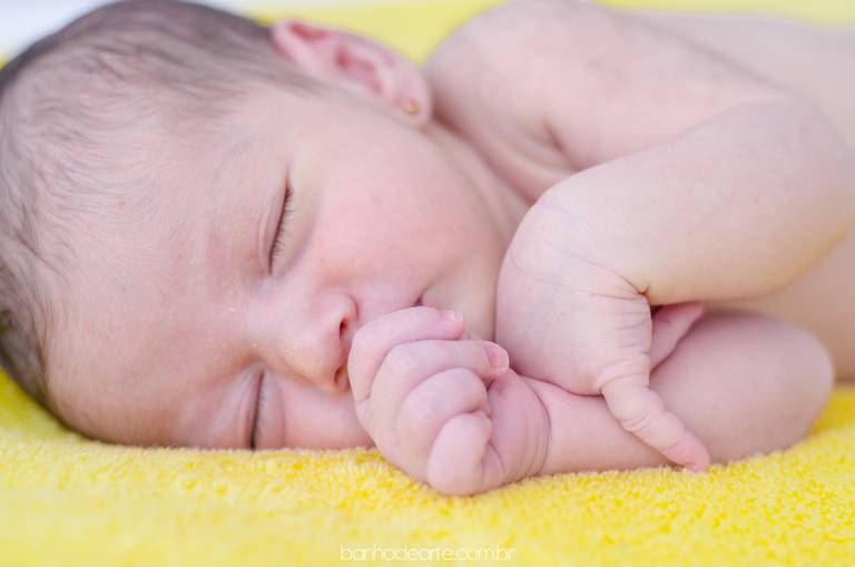 Fotografia de Recém-Nascidos (newborn) - Banho de Arte