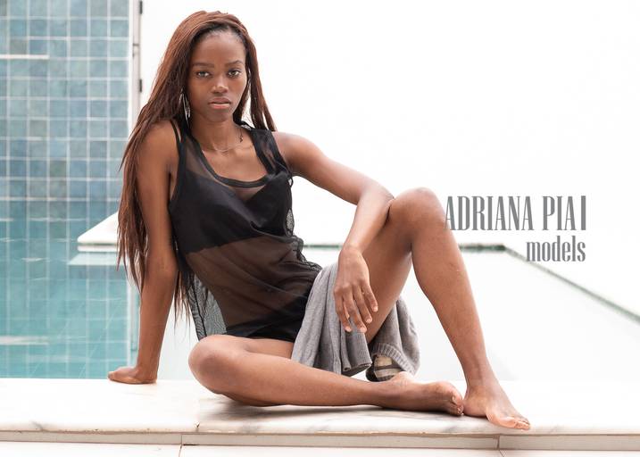 Agencia de Modelos Adrianapiai.models