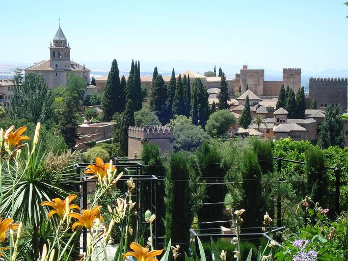 Vista do complexo Alhambra e seus jardins, Granada, Andaluzia - Espanha