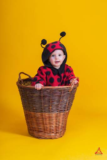 Rita com a sua mascara de carnaval