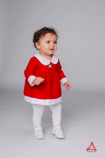 Linda menina numa sessão de Natal