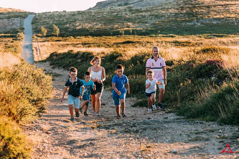 Sessão fotográfica de família na serra
