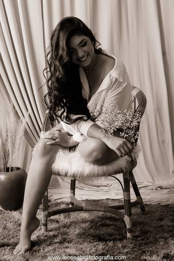 PLENA - ENSAIO PARA MULHERES PLENAS - FRANCYANE