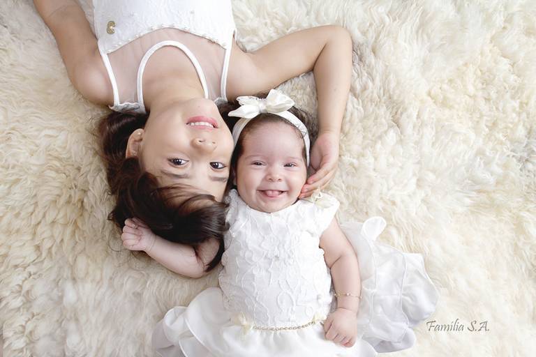 Fotografia de Bebês 3 meses com Irmã