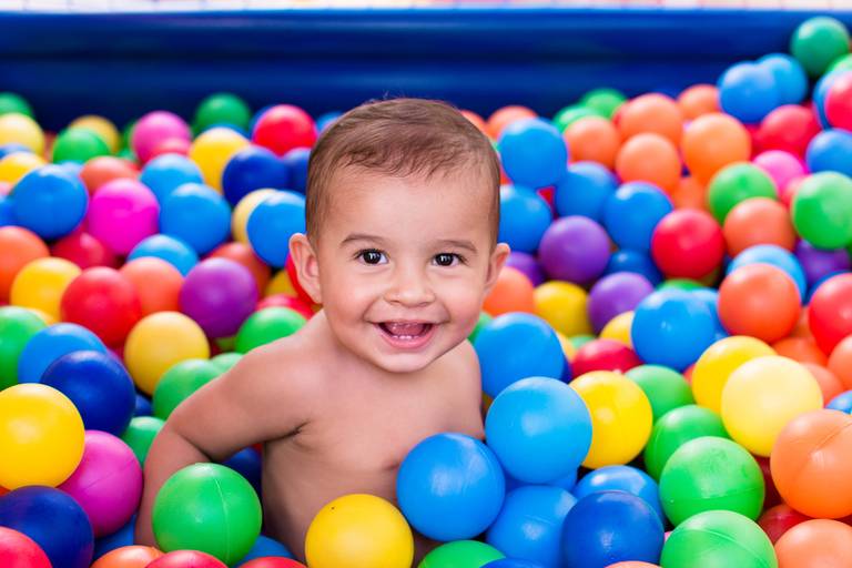fotos na piscina de bolinhas