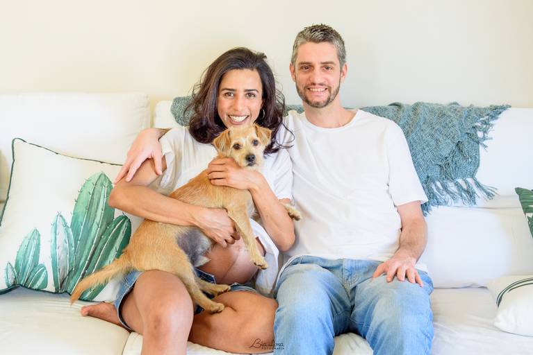 Ensaio gestante em casa Campinas Bia Lima Fotografia com pet
