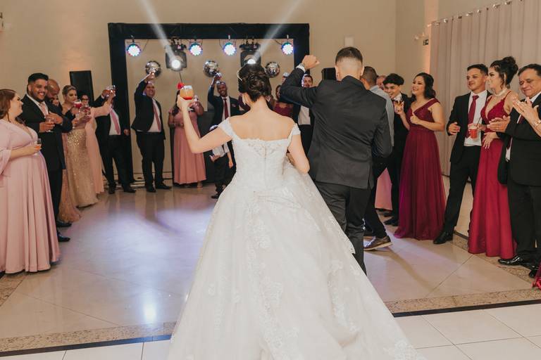 Chegada dos noivos na festa - Samuel Corrêa Fotografia