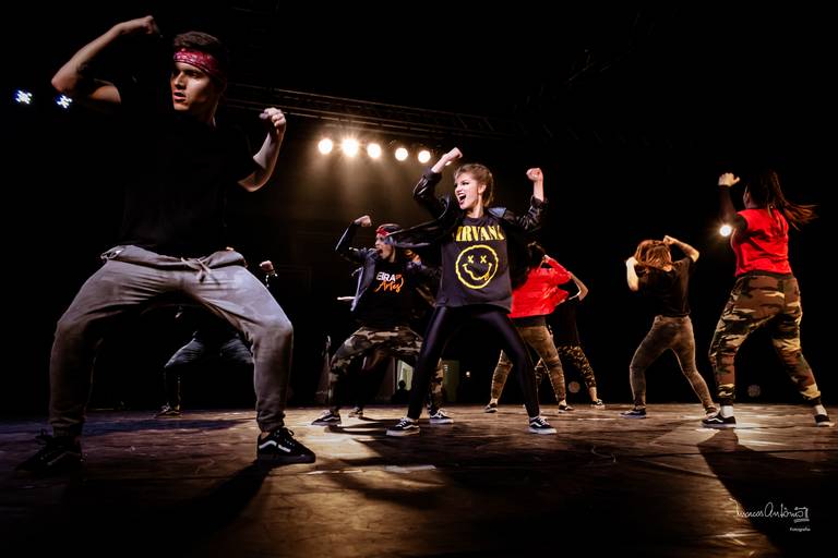 Concórdia em Dança 2019

#concordia #danca #ballet #jazz #bailarina #bailarino #bailarinos #grupodedanca #dancacontemporanea #dancafolclorica 