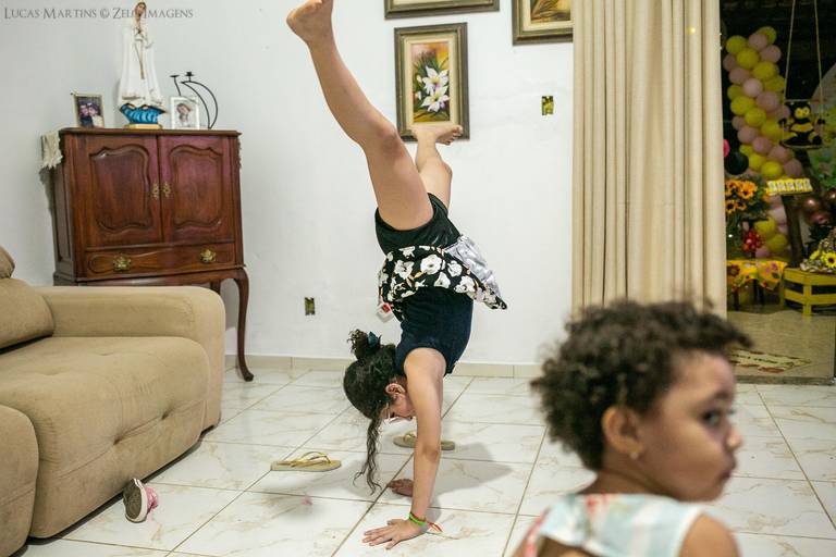 aniversario 2 aninhos festa da abelhinha aracuai em casa