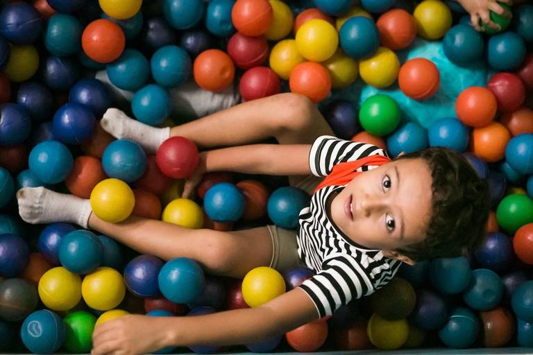 aniversario duplo festa do chaves e da chiquinha aracuai espaco divertindo