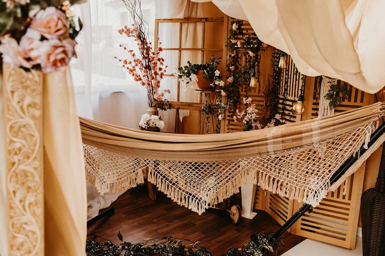 Cenário dia das mães 2025. Área externa
