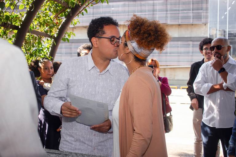 Casamentos Civis Autênticos: Capturando a Beleza Simples do Amor em Campo Limpo Paulista