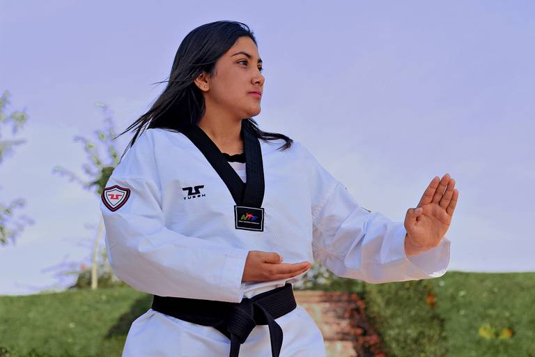 Ensaio feminino de Taekwondo em Jundiaí