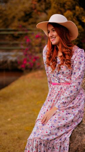 Ensaio feminino com chapéu em Jundiaí