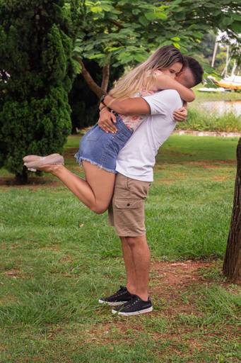 Fotógrafo de casal no Parque da Cidade em Jundiaí