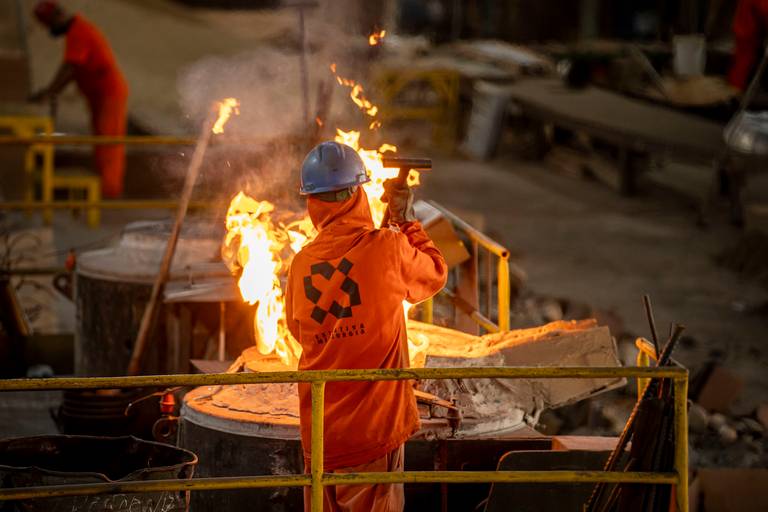 Fotos Corporativas de Indústria e fotos de indústria metalúrgica 