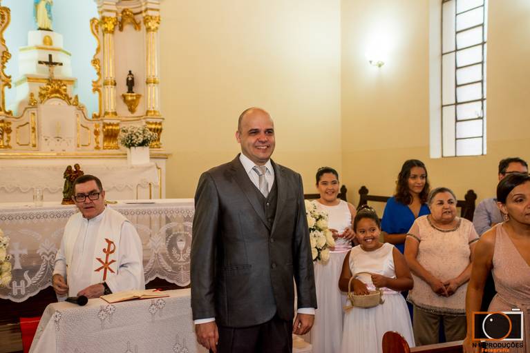 noivo no altar
