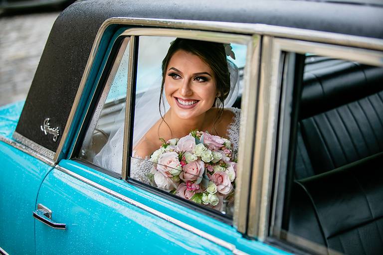 Noiva no carro