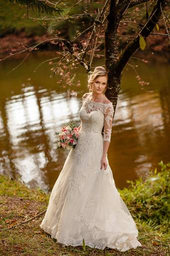 Noivos pós casamento pedra azul vargem alta