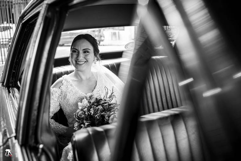 noiva no carro 