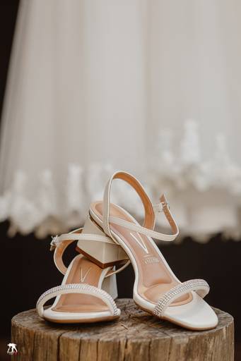 sapato e vestido da noiva 