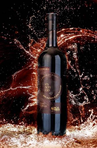 vinhos tinto com explosão de vinhos 
