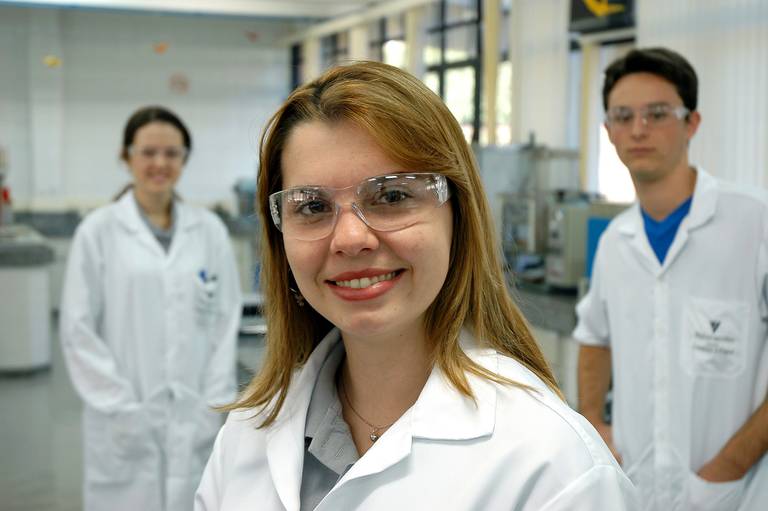 INDUSTRIA - CORPORATIVO